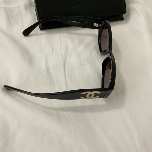 Chanel RECTANGLE SUNGLASSES Acetate 5493 black - Picture 9 of 15